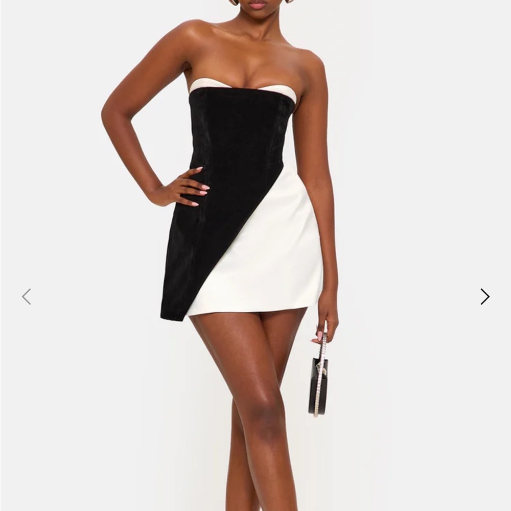 Elegant Black and White Strapless Dress